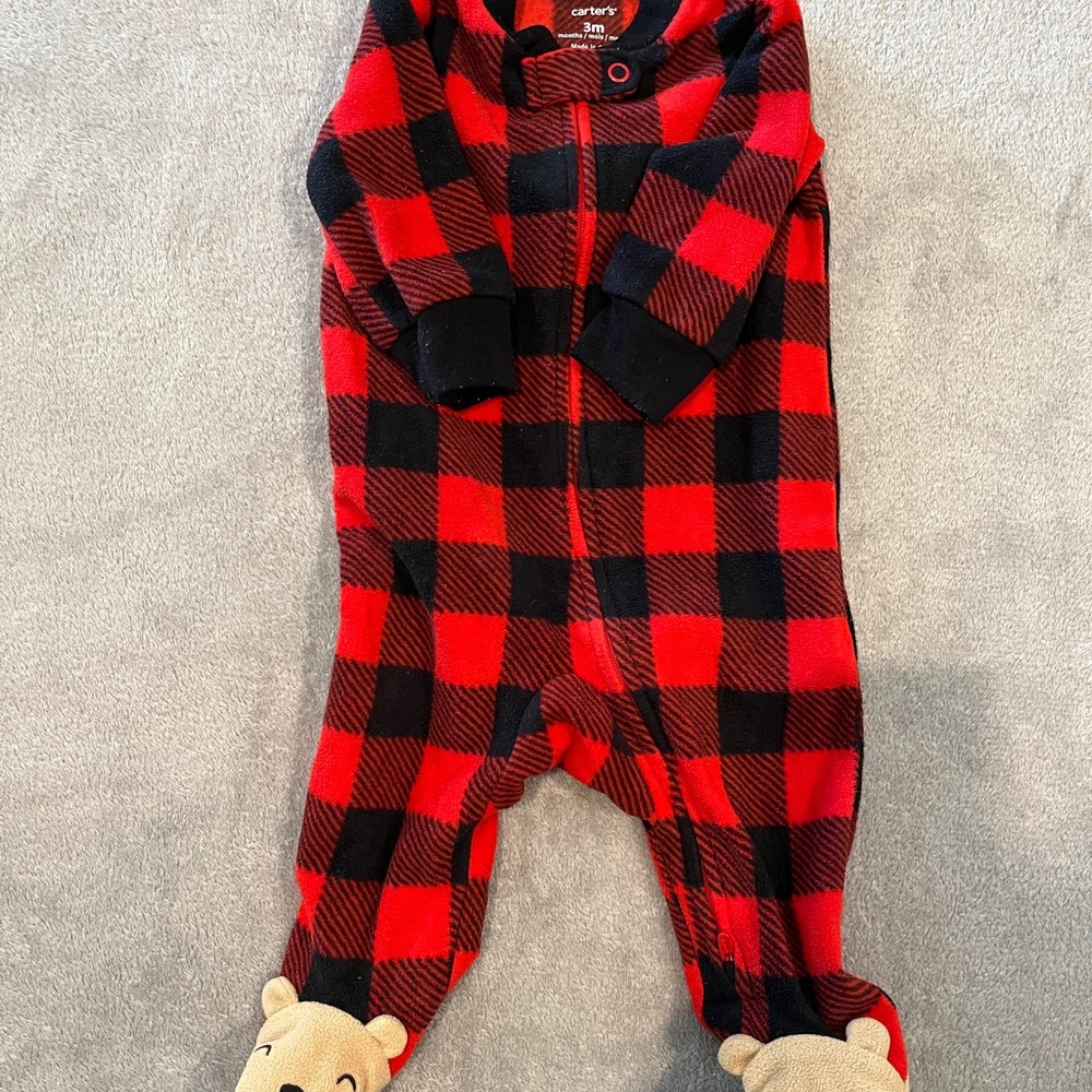 EUC 3M Carter's Plaid Footed Jammies With Bear Feet